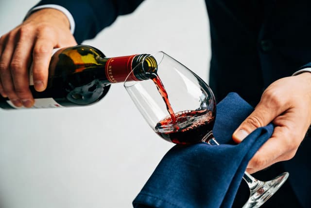 Serveur de Bar - W Verbier | Luxe & Cocktails